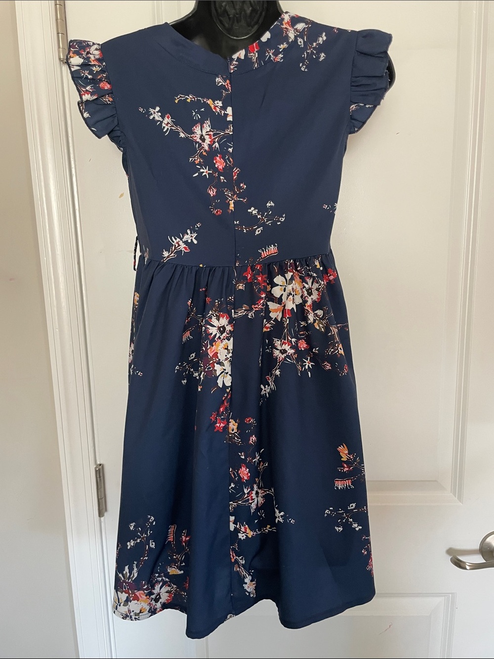 Navy Floral Ruffle Sleeve Dress - Picture 3 of 9